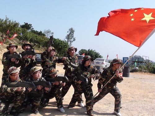 周末帶上M子一起來玩刺激的真人CS野戰(zhàn)吧！等你哦！